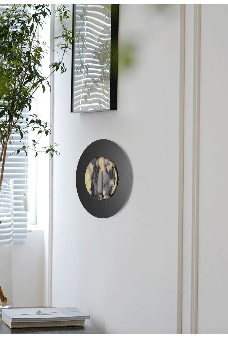 Sculptural Alabaster Disc Sconce — Ø30cm Natural Stone (Touch)