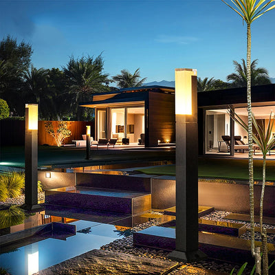 Minimalist Square Path Light — Aluminium Garden Pillar (IP65)