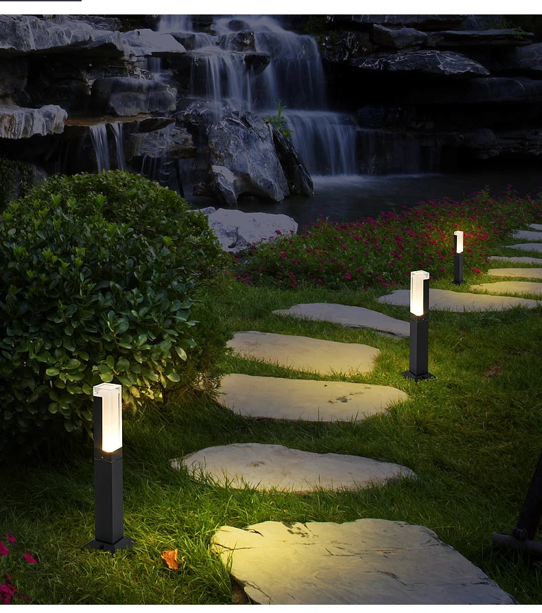 Minimalist Square Path Light — Aluminium Garden Pillar (IP65)
